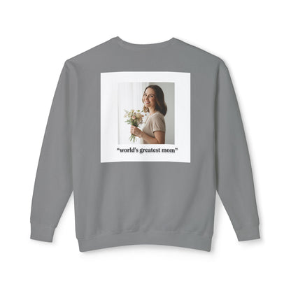 World's Greatest Mom Crewneck Sweatshirt – Floral Award Design, Mother's Day Gift